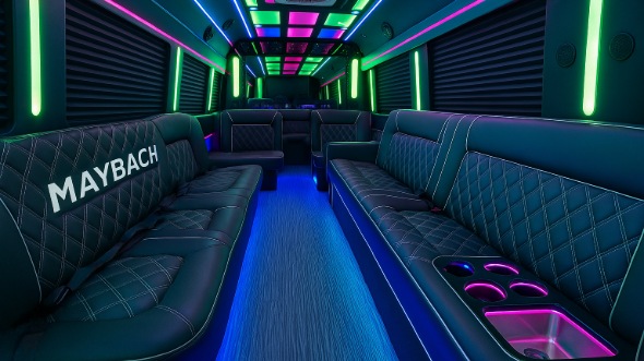 cincinnati 20 passenger party bus